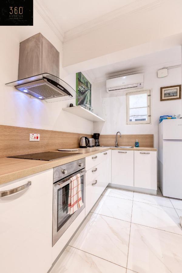 Mesmerising Views For A 2Br Apt In The Capital By 360 Estates Valletta Luaran gambar