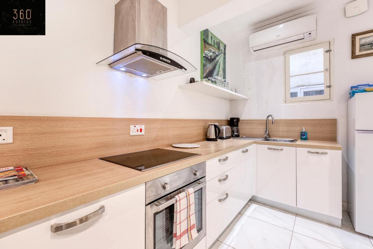 Mesmerising Views For A 2Br Apt In The Capital By 360 Estates Valletta Luaran gambar