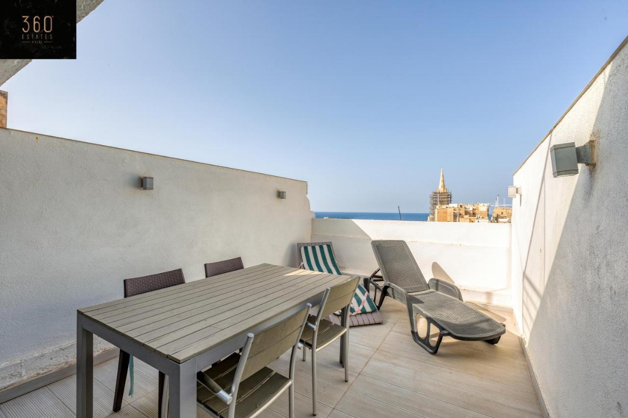 Mesmerising Views For A 2Br Apt In The Capital By 360 Estates Valletta Luaran gambar