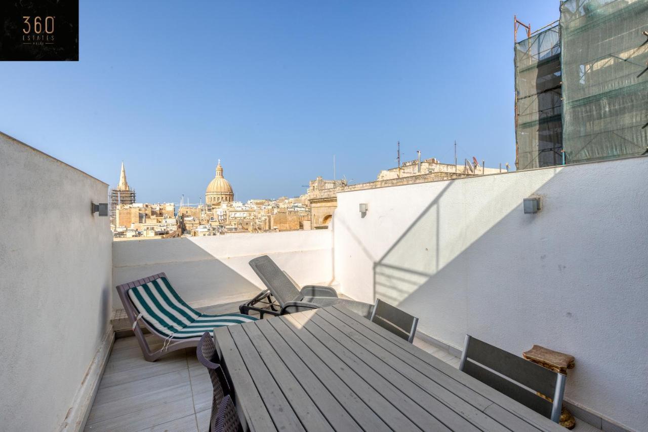 Mesmerising Views For A 2Br Apt In The Capital By 360 Estates Valletta Luaran gambar